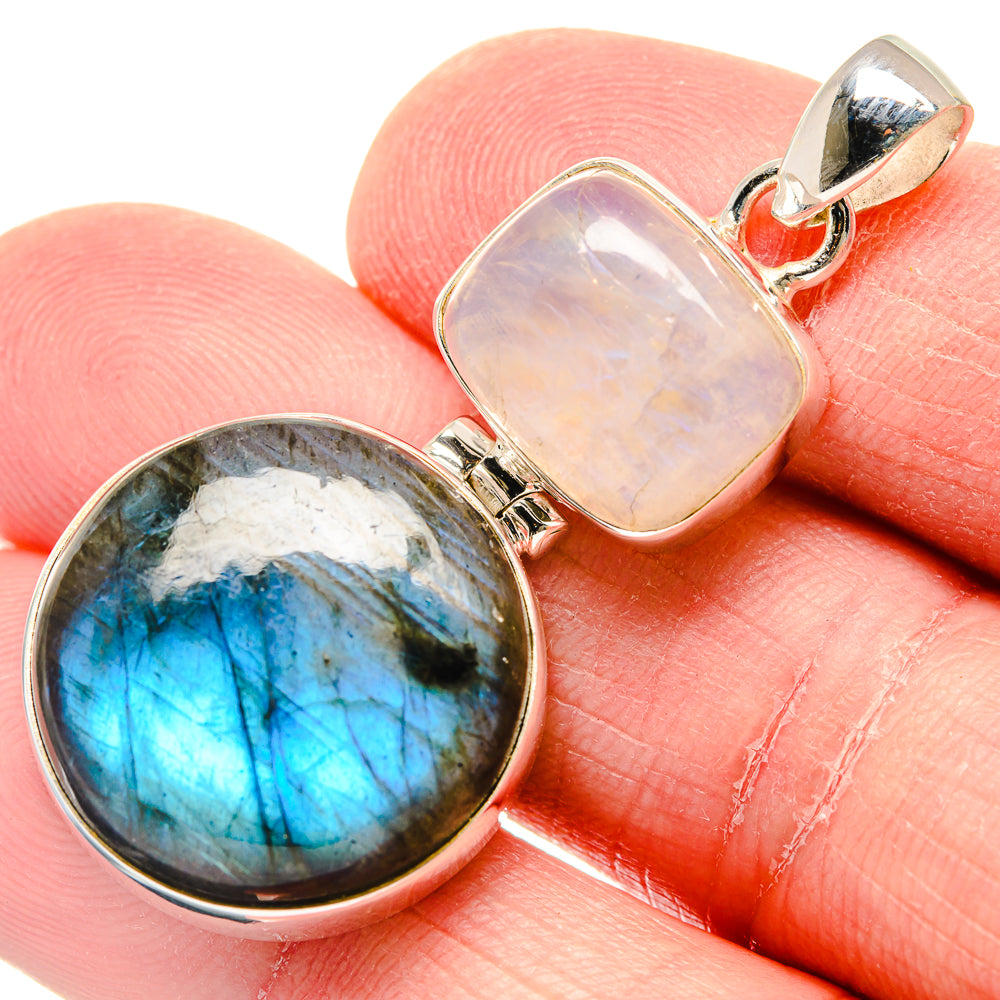 Labradorite Pendants handcrafted by Anasilvercos - PD19909