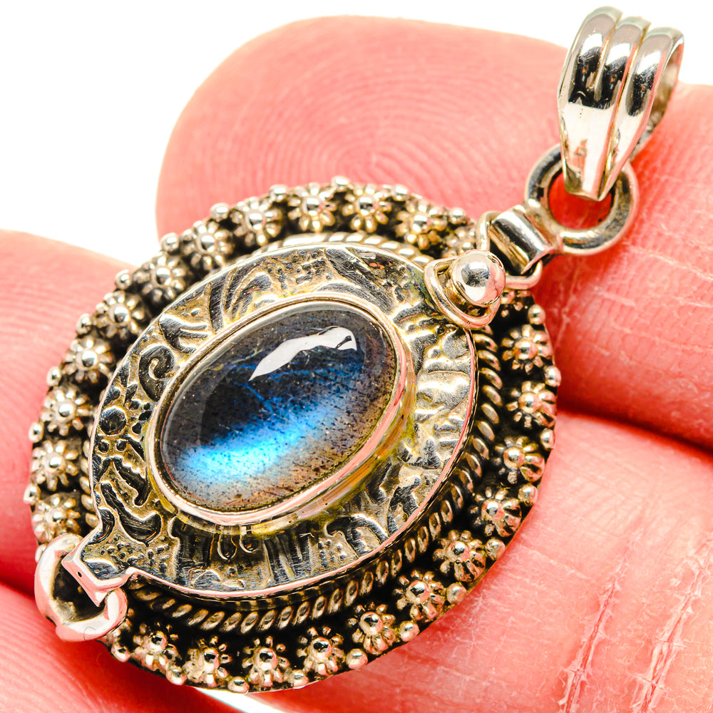 Labradorite Pendants handcrafted by Anasilvercos - PD19955