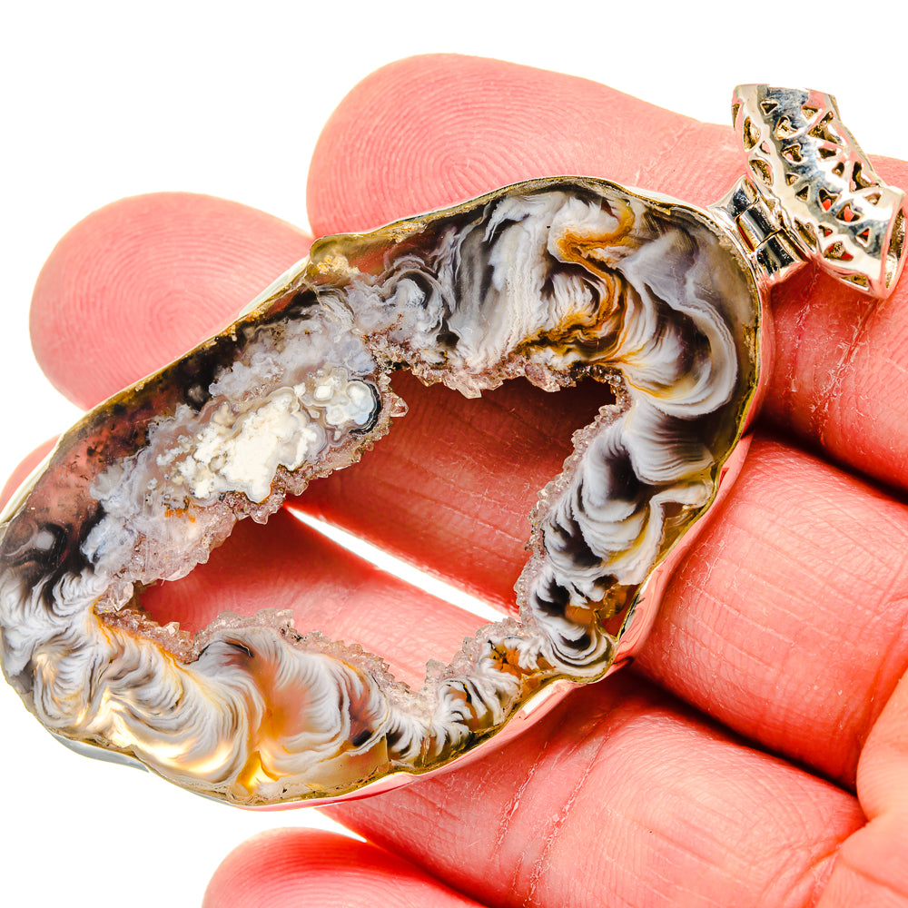 Occo Geode Slice Pendants handcrafted by Anasilvercos - PD19971
