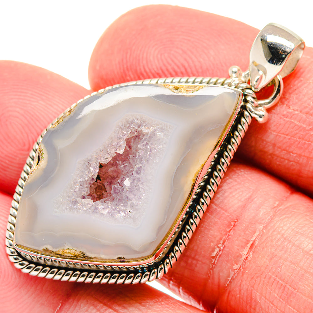 White Geode Slice Pendants handcrafted by Anasilvercos - PD20014