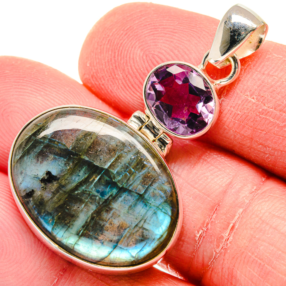 Labradorite Pendants handcrafted by Anasilvercos - PD20073