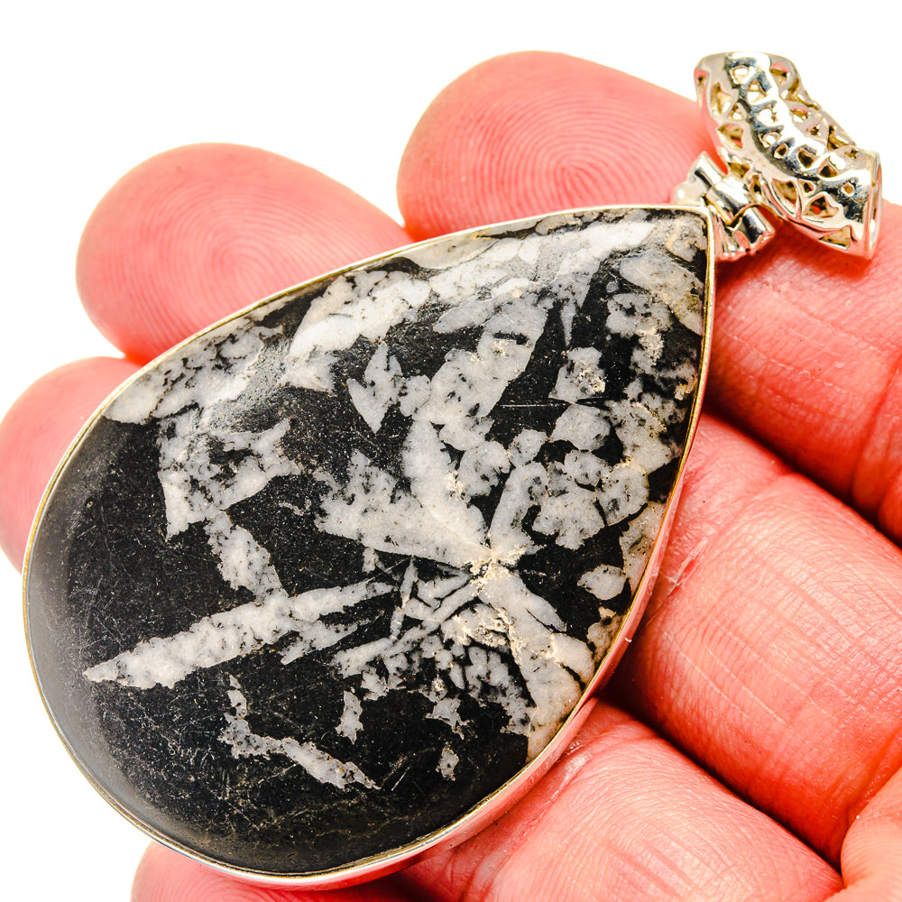 Chrysanthemum Stone Pendants handcrafted by Anasilvercos - PD20181