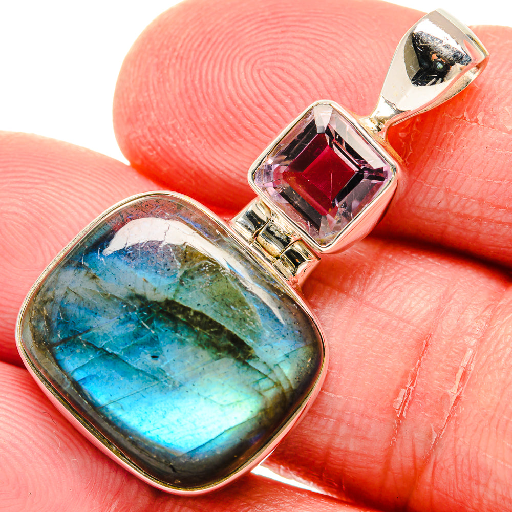 Labradorite Pendants handcrafted by Anasilvercos - PD20212