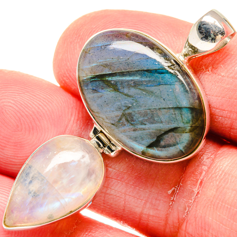 Labradorite Pendants handcrafted by Anasilvercos - PD20256