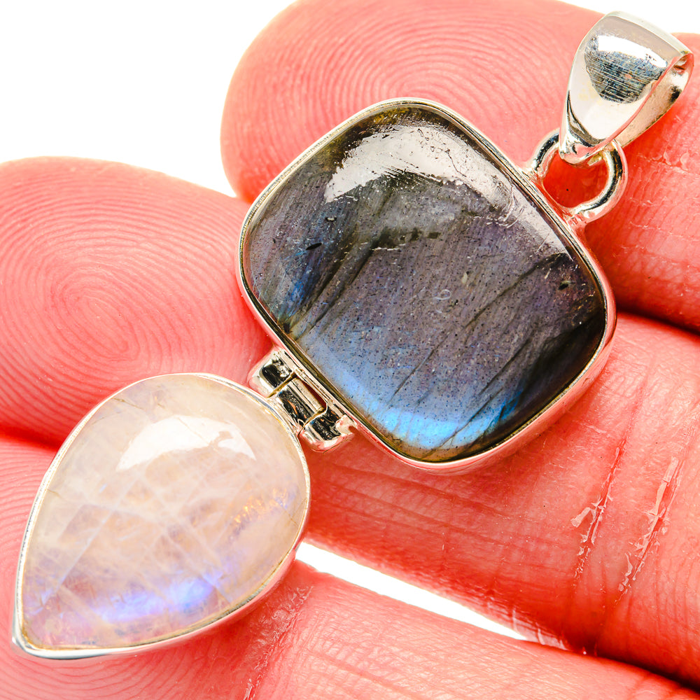 Labradorite Pendants handcrafted by Anasilvercos - PD20259