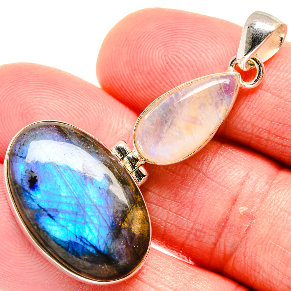 Labradorite Pendants handcrafted by Anasilvercos - PD20432