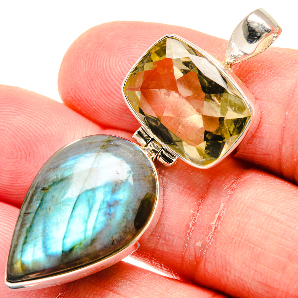 Labradorite Pendants handcrafted by Anasilvercos - PD20557