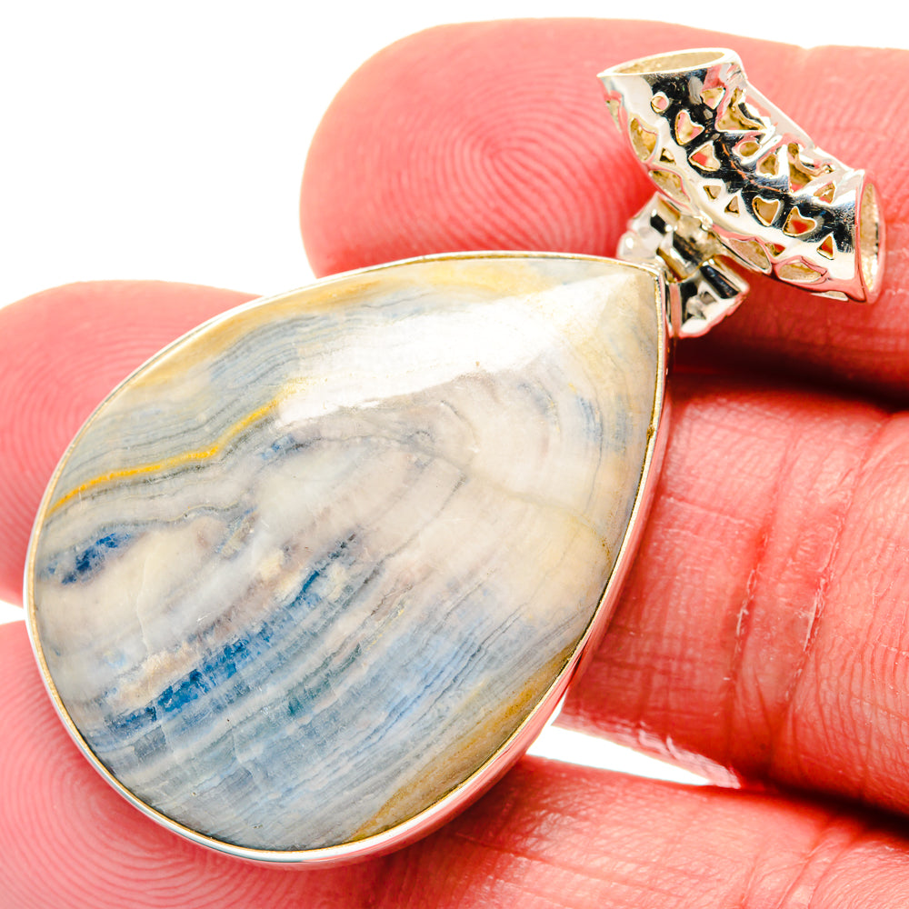 Blue Scheelite Pendants handcrafted by Anasilvercos - PD20810