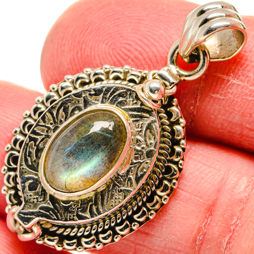Labradorite Pendants handcrafted by Anasilvercos - PD21092