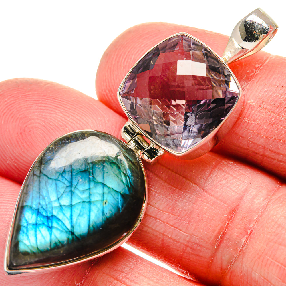 Labradorite Pendants handcrafted by Anasilvercos - PD21337