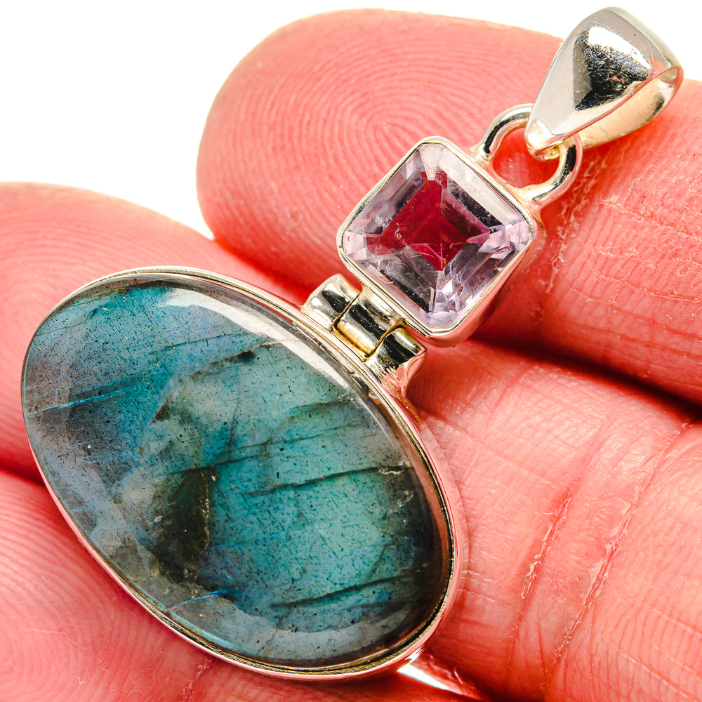 Labradorite Pendants handcrafted by Anasilvercos - PD21339