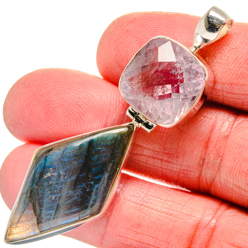 Labradorite Pendants handcrafted by Anasilvercos - PD21358