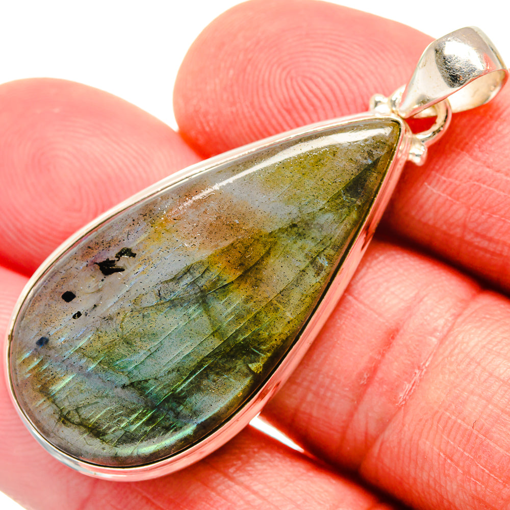 Labradorite Pendants handcrafted by Anasilvercos - PD21784
