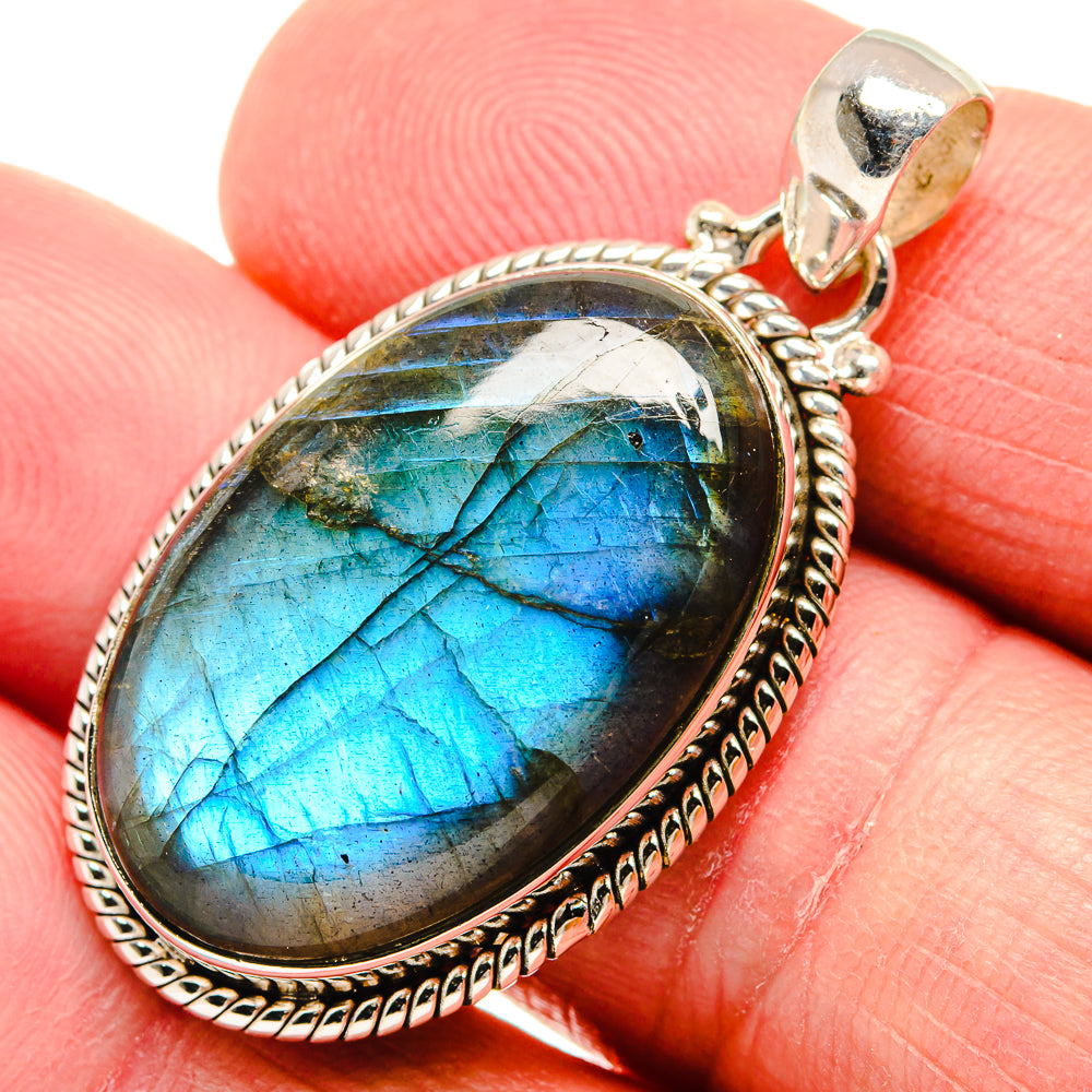 Labradorite Pendants handcrafted by Anasilvercos - PD21931