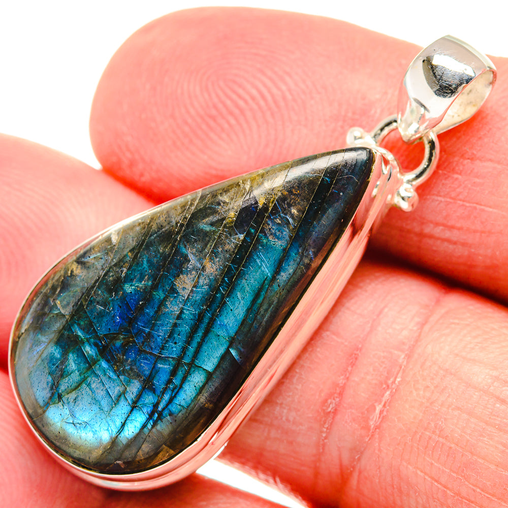Labradorite Pendants handcrafted by Anasilvercos - PD21937