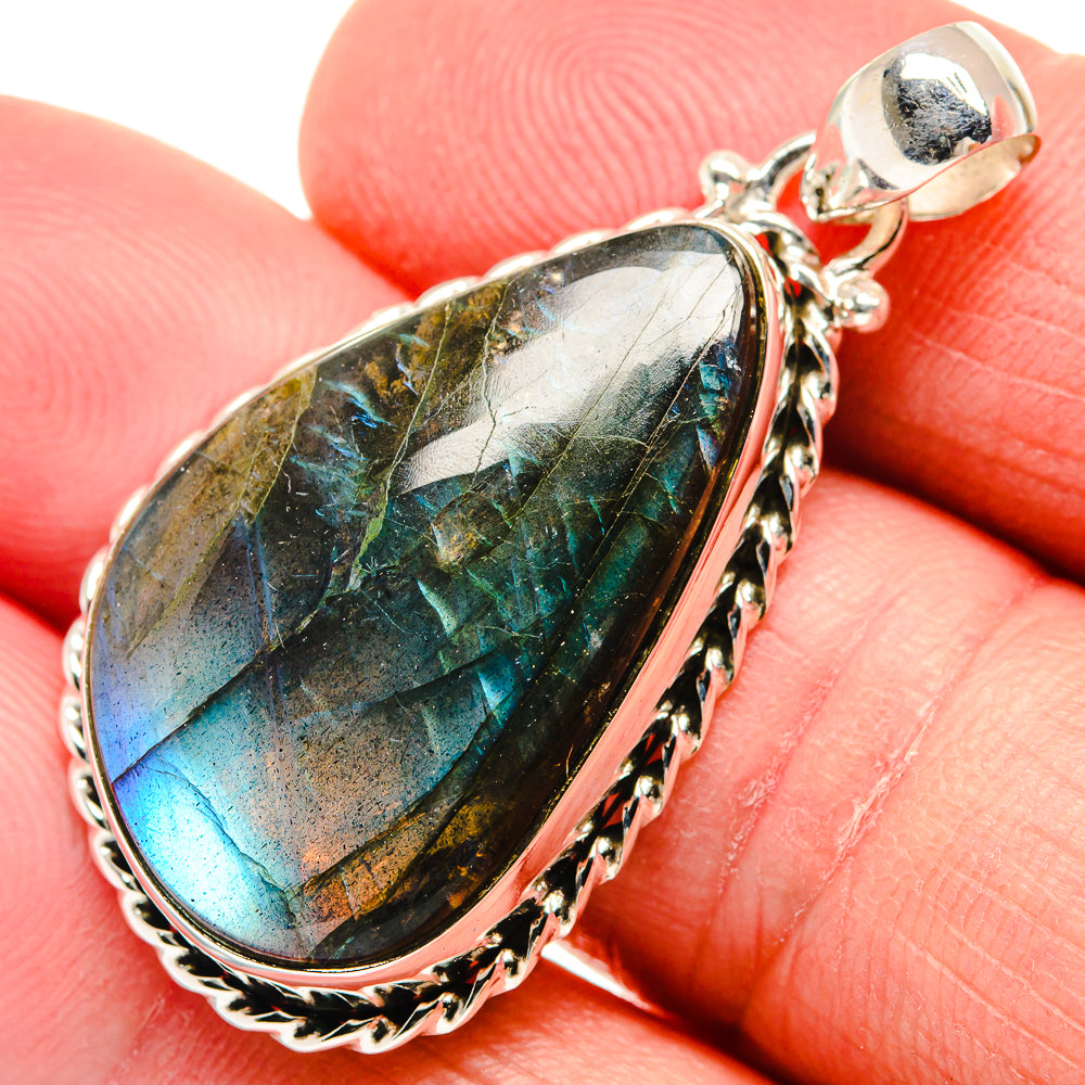 Labradorite Pendants handcrafted by Anasilvercos - PD21938
