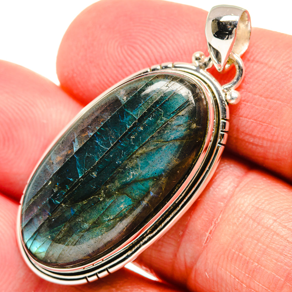 Labradorite Pendants handcrafted by Anasilvercos - PD22014