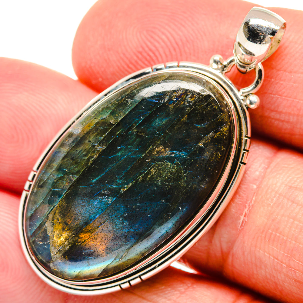 Labradorite Pendants handcrafted by Anasilvercos - PD22044