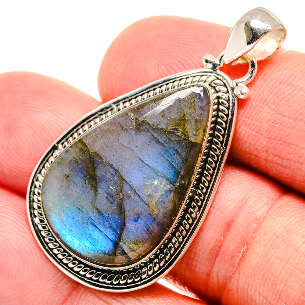 Labradorite Pendants handcrafted by Anasilvercos - PD22072