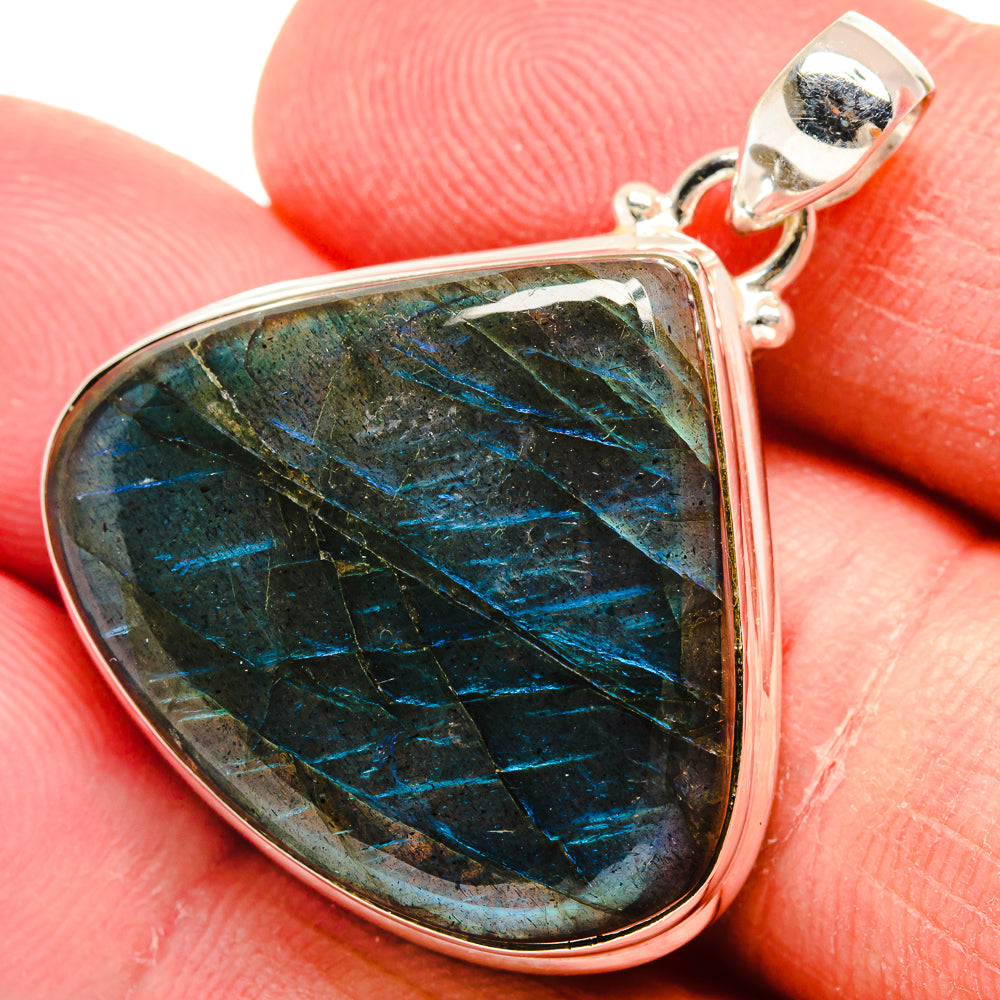Labradorite Pendants handcrafted by Anasilvercos - PD22156