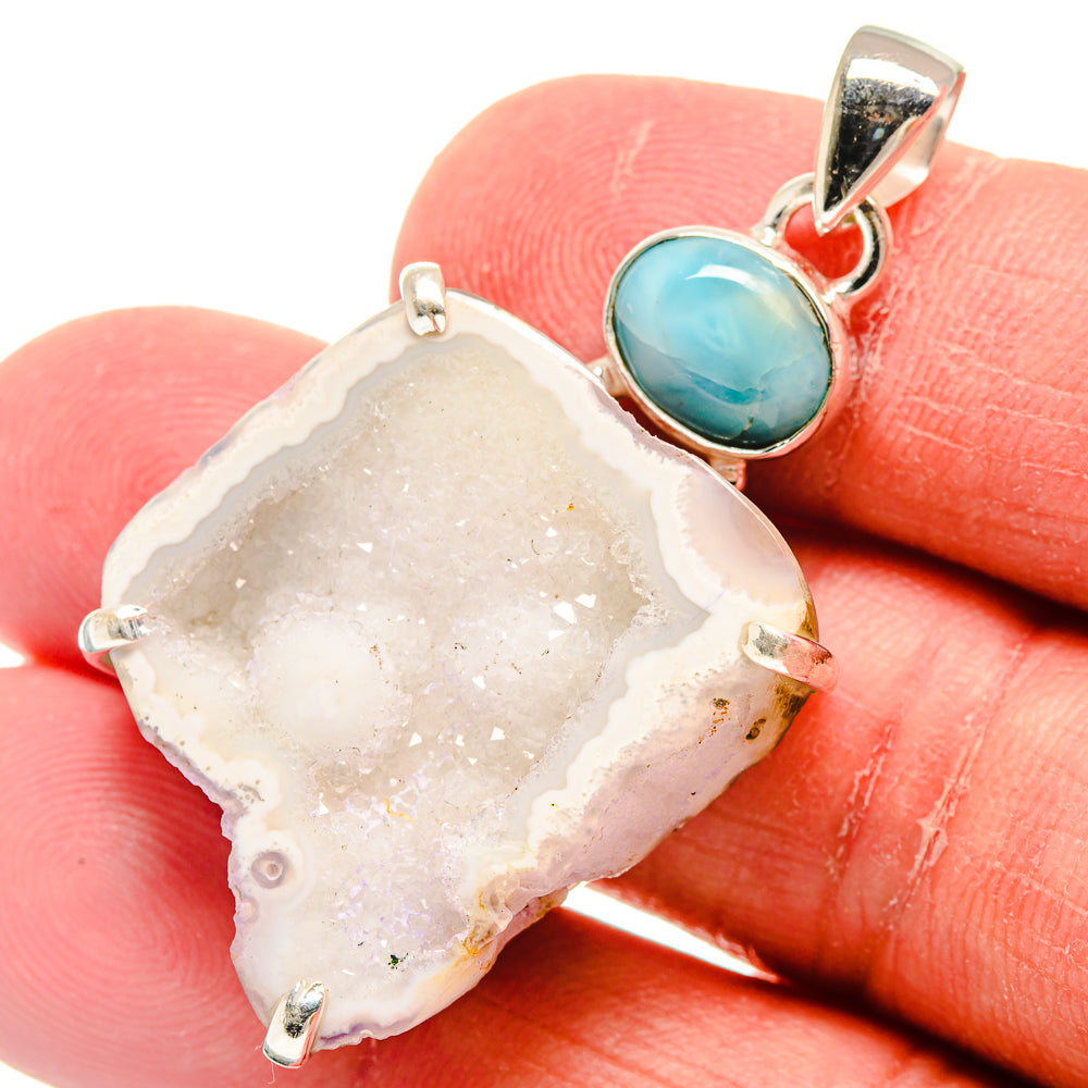 White Geode Slice Pendants handcrafted by Anasilvercos - PD22206