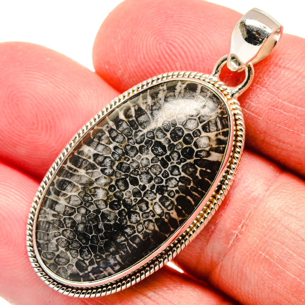 Stingray Coral Pendants handcrafted by Anasilvercos - PD22269