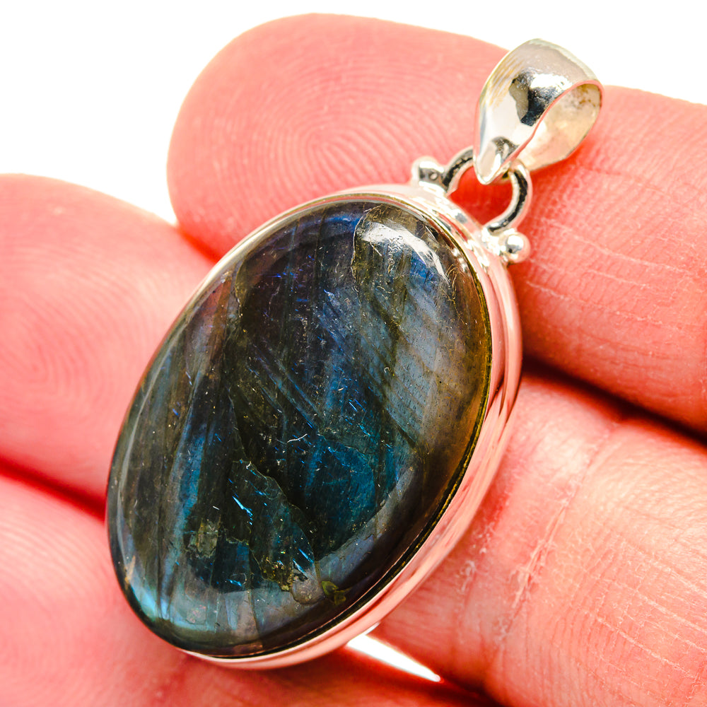 Labradorite Pendants handcrafted by Anasilvercos - PD22352
