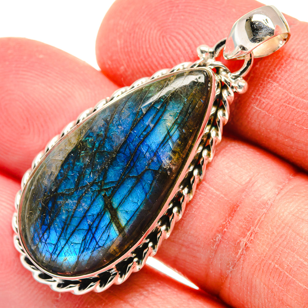 Labradorite Pendants handcrafted by Anasilvercos - PD22355