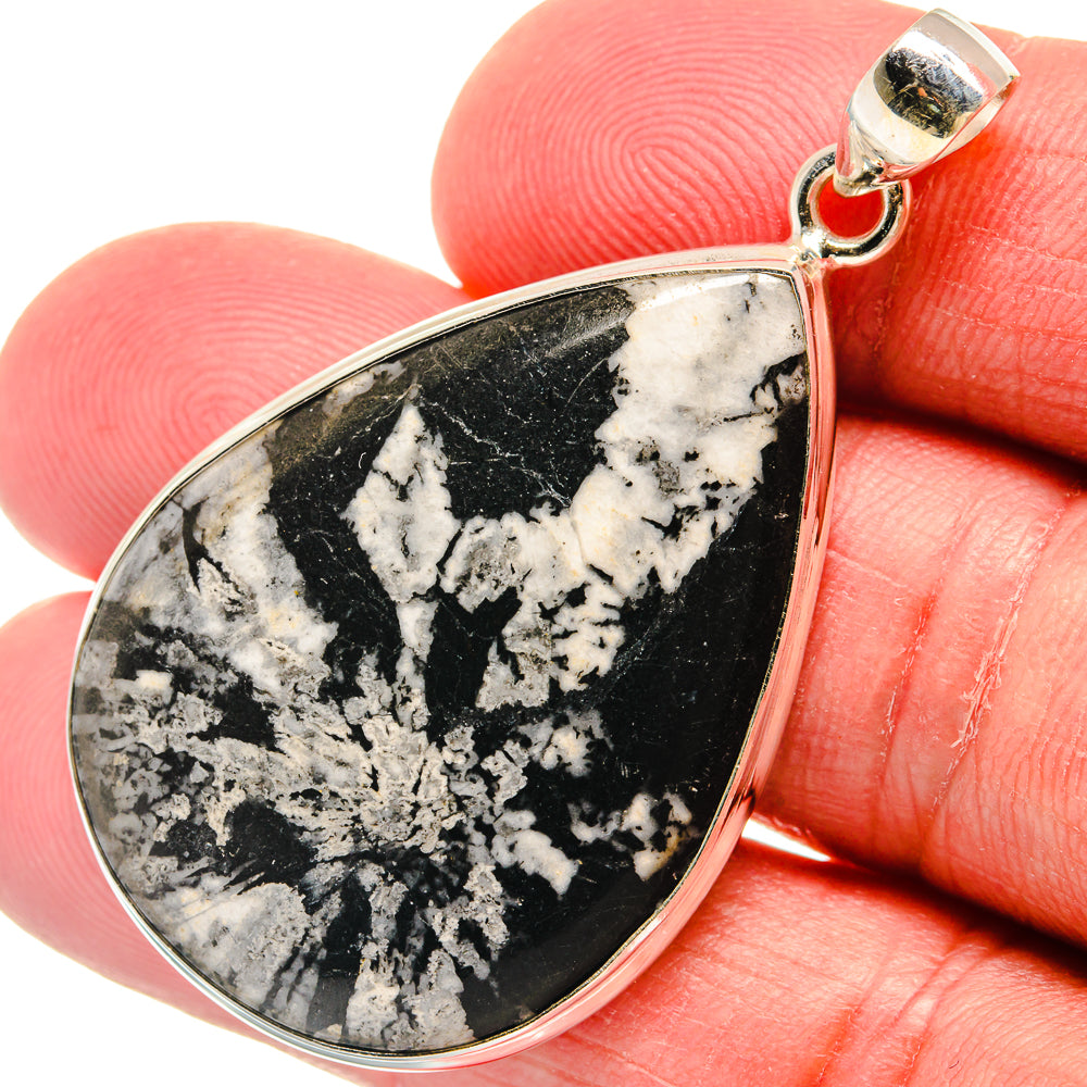 Chrysanthemum Stone Pendants handcrafted by Anasilvercos - PD22398