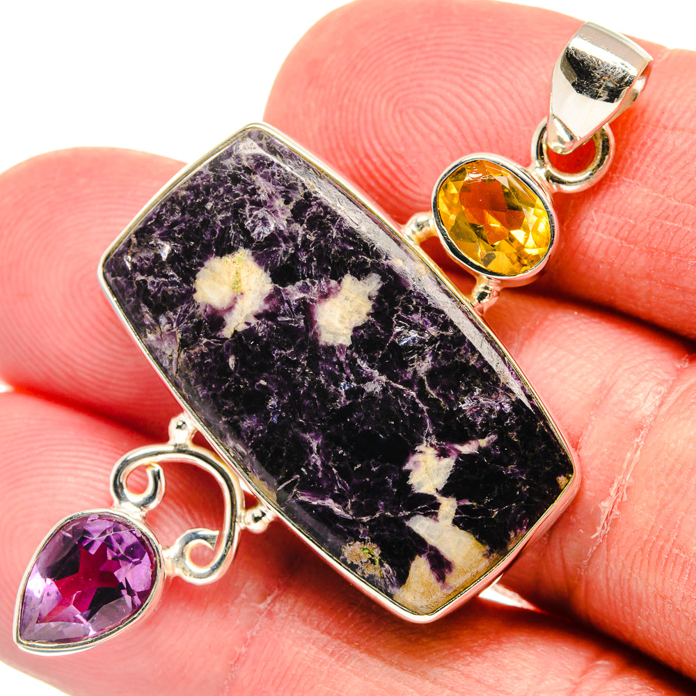 Kammererite Pendants handcrafted by Anasilvercos - PD22428