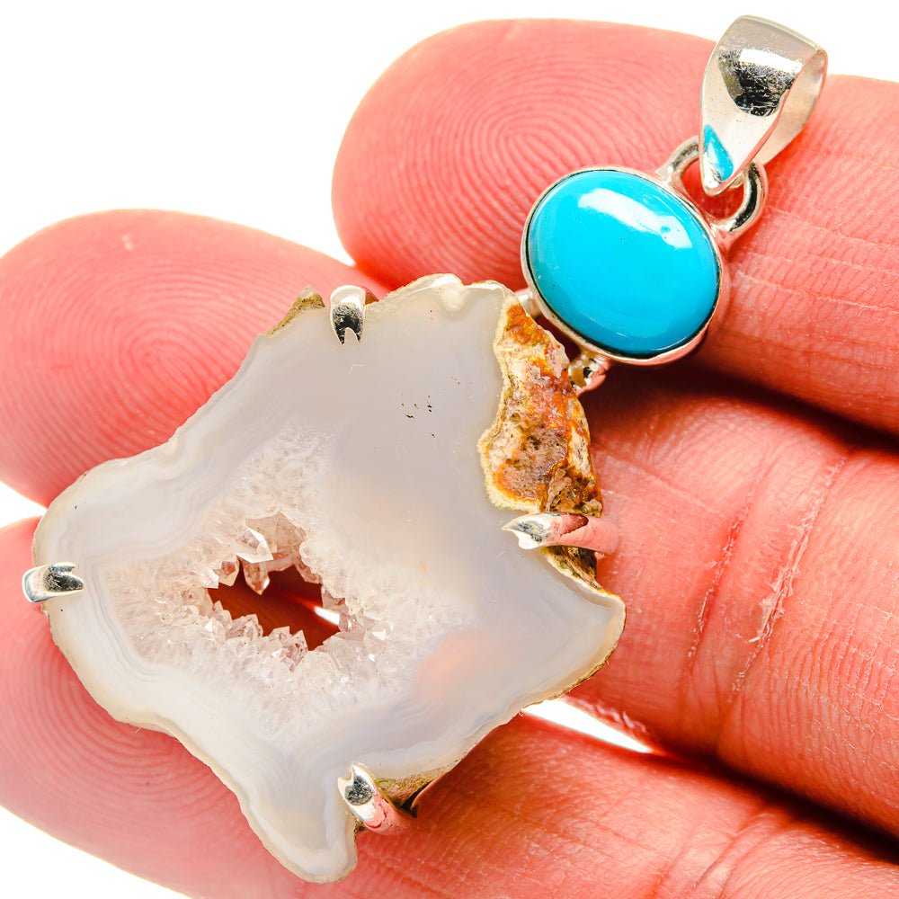 White Geode Slice Pendants handcrafted by Anasilvercos - PD22455