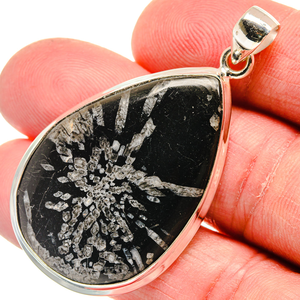 Chrysanthemum Stone Pendants handcrafted by Anasilvercos - PD22462