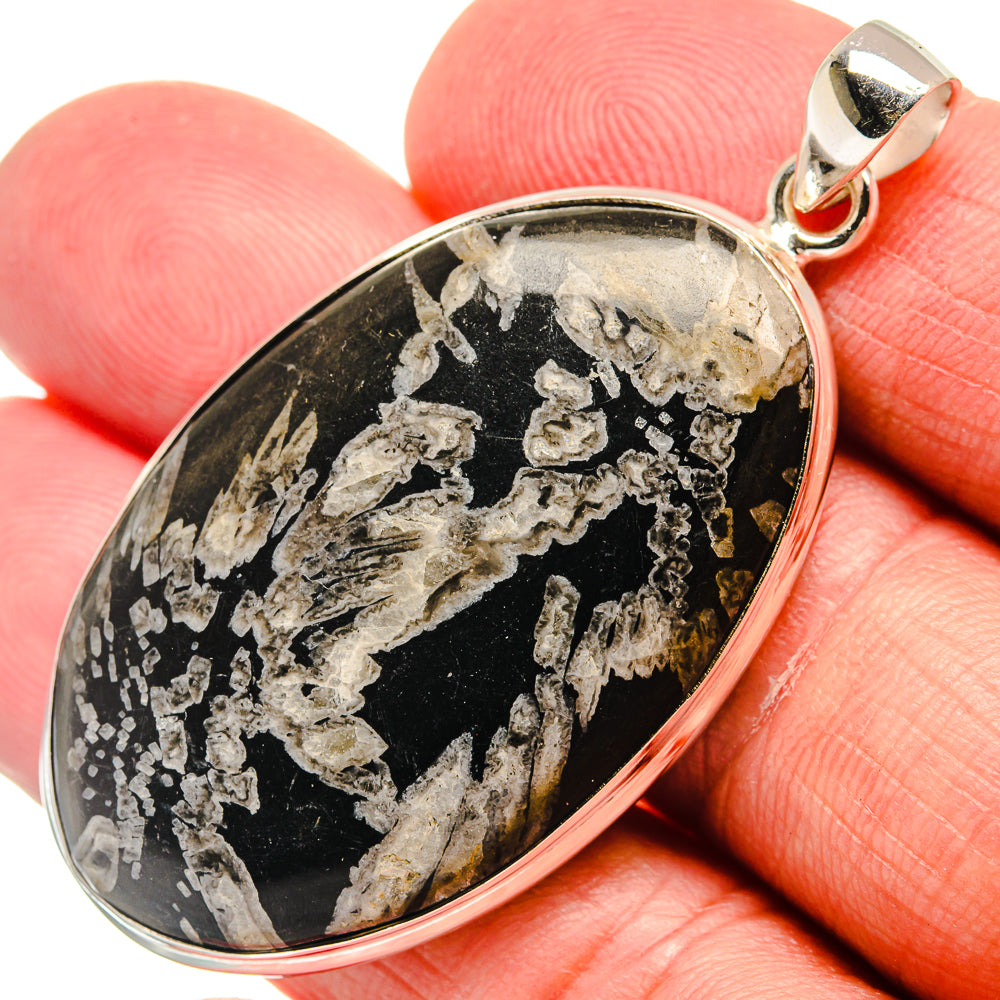 Chrysanthemum Stone Pendants handcrafted by Anasilvercos - PD22550