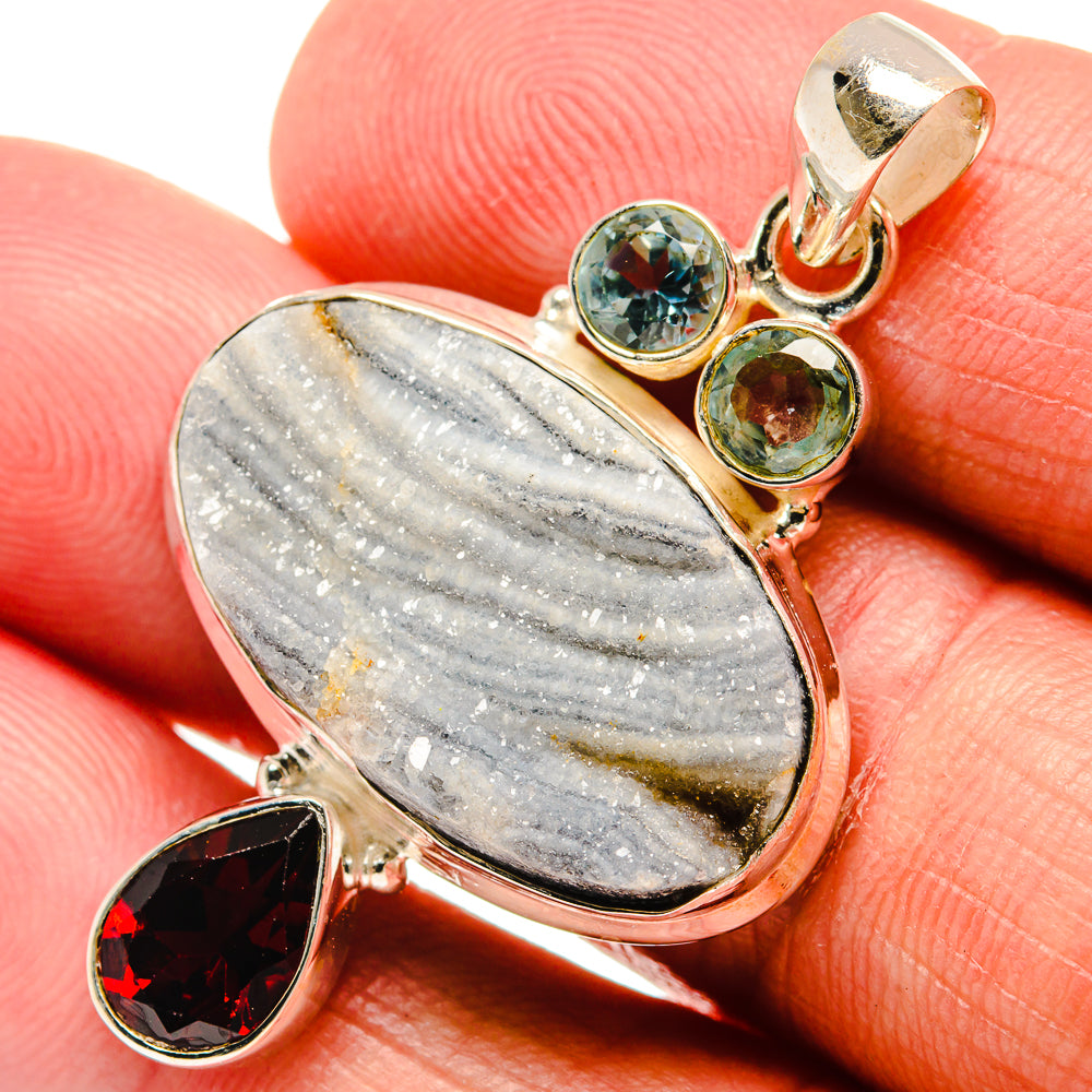 Desert Druzy Pendants handcrafted by Anasilvercos - PD22575