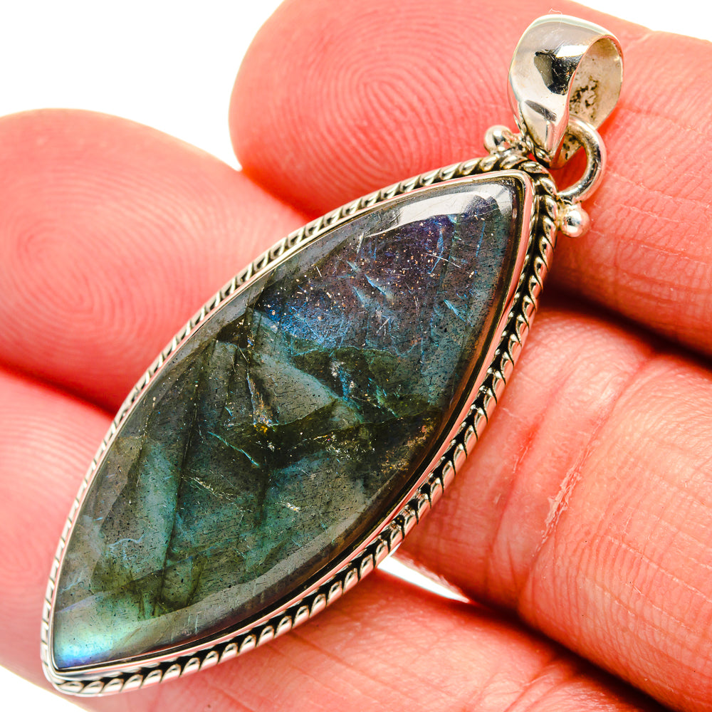 Labradorite Pendants handcrafted by Anasilvercos - PD22603