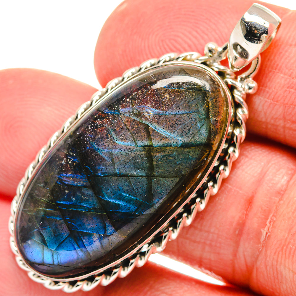 Labradorite Pendants handcrafted by Anasilvercos - PD22605