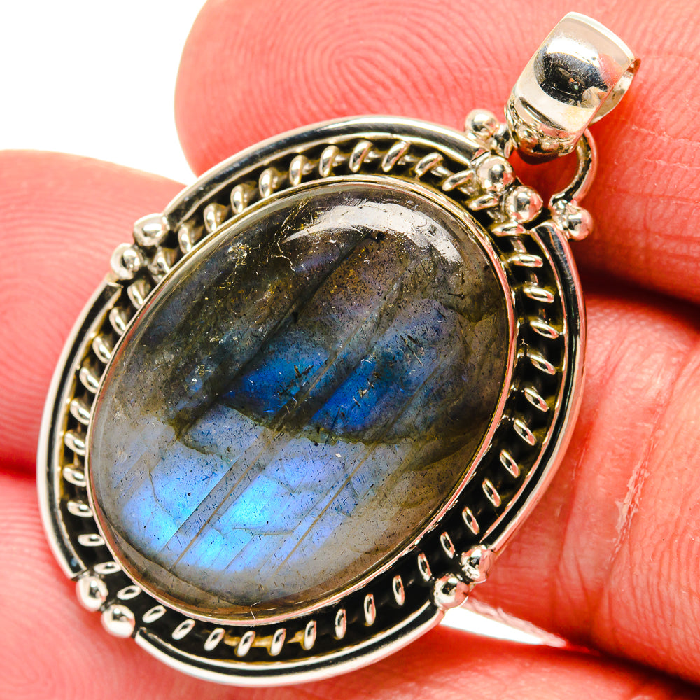 Labradorite Pendants handcrafted by Anasilvercos - PD22606