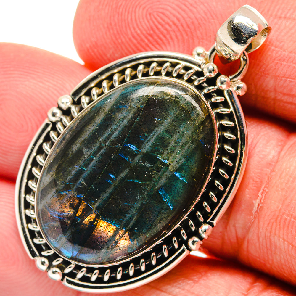 Labradorite Pendants handcrafted by Anasilvercos - PD22607