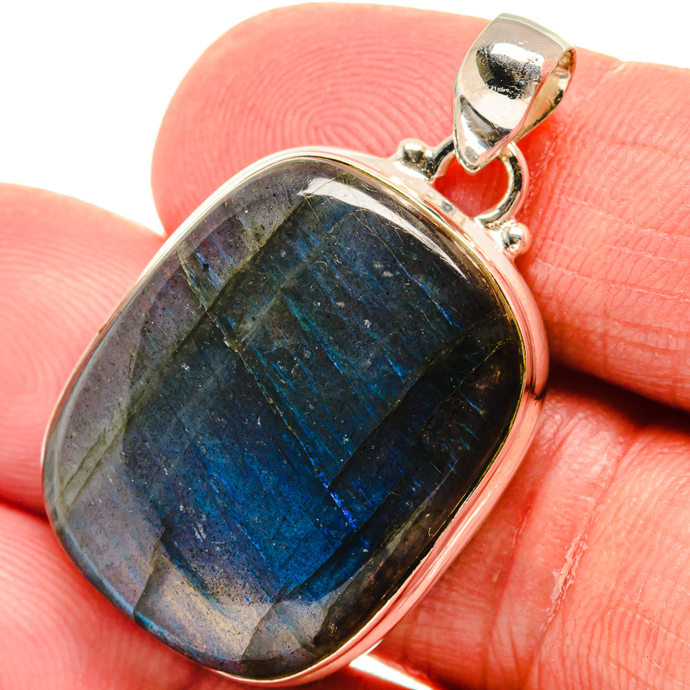Labradorite Pendants handcrafted by Anasilvercos - PD22612