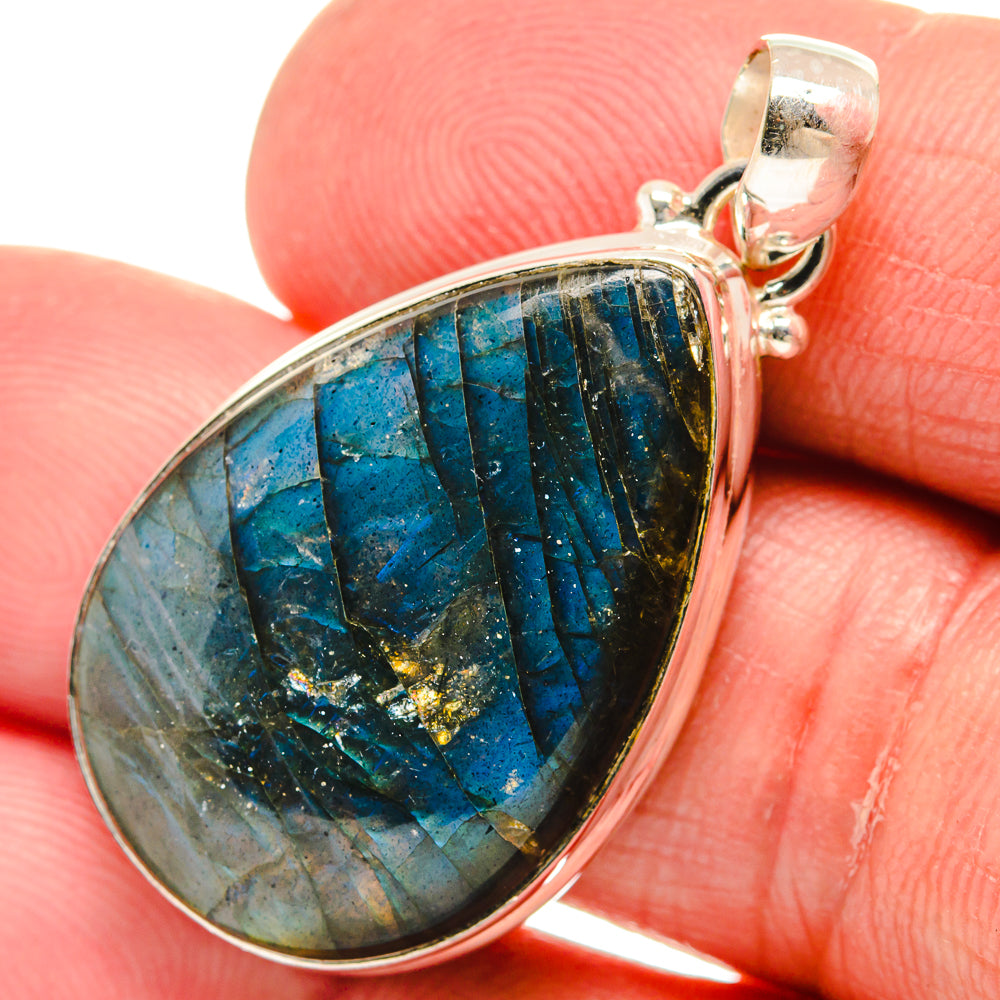 Labradorite Pendants handcrafted by Anasilvercos - PD22613