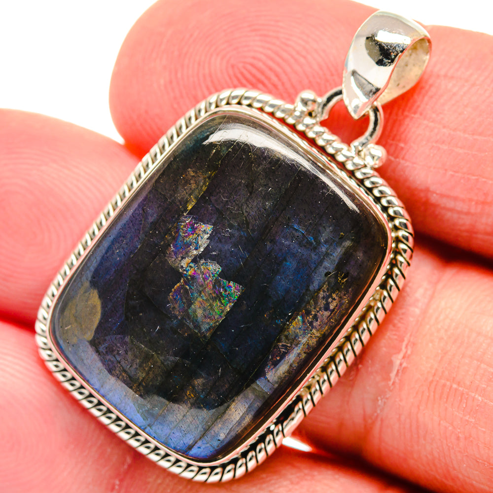 Labradorite Pendants handcrafted by Anasilvercos - PD22732