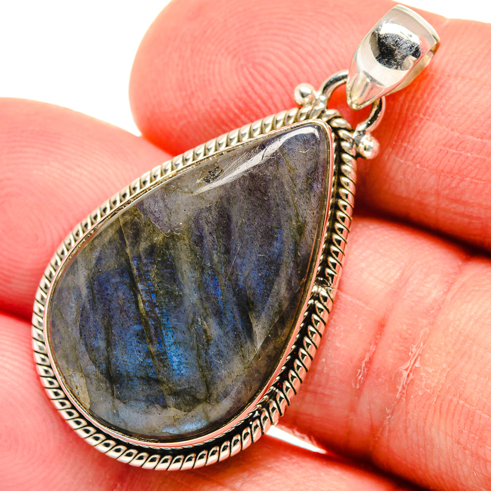 Labradorite Pendants handcrafted by Anasilvercos - PD22901