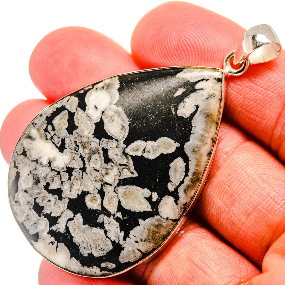 Chrysanthemum Stone Pendants handcrafted by Anasilvercos - PD22955