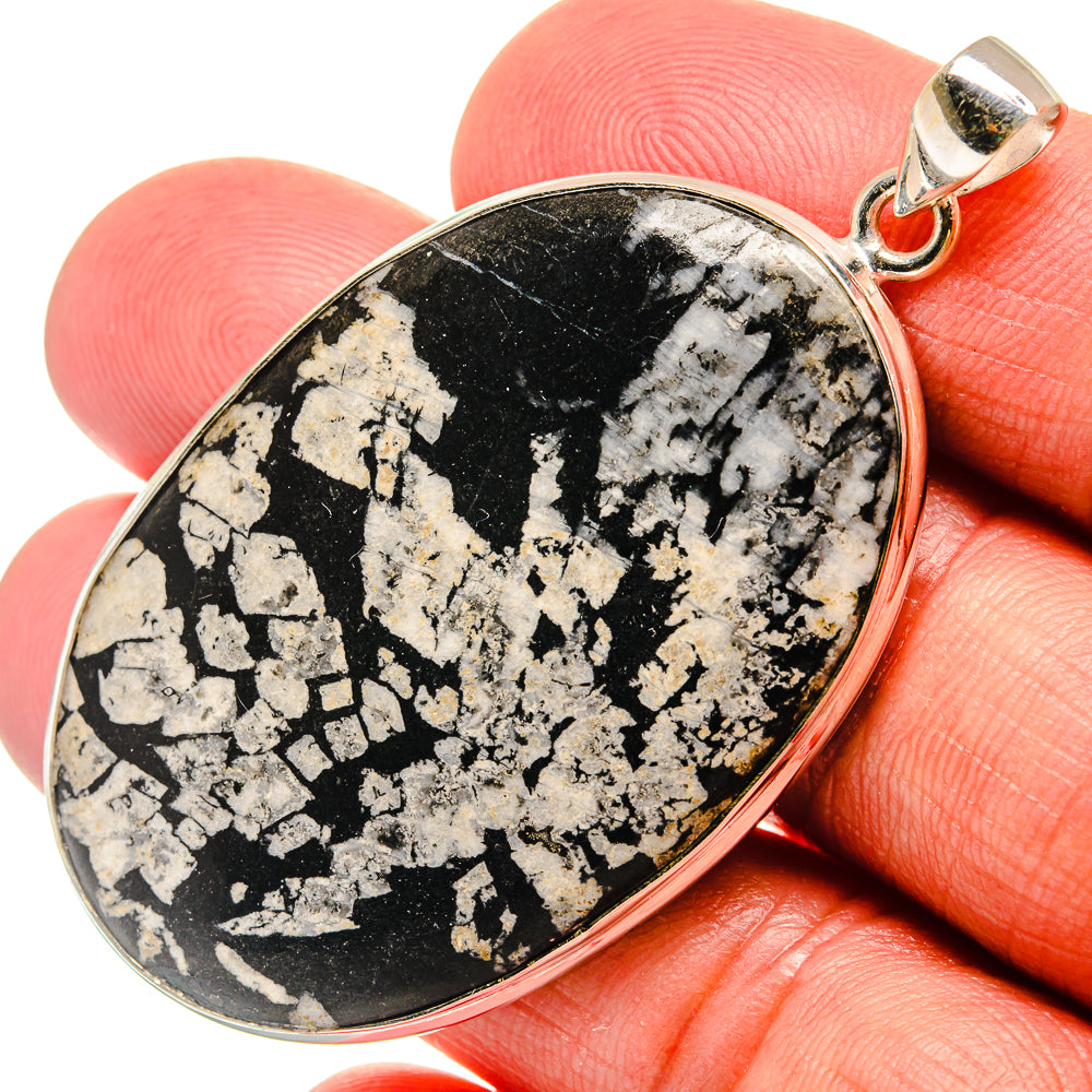 Chrysanthemum Stone Pendants handcrafted by Anasilvercos - PD22958