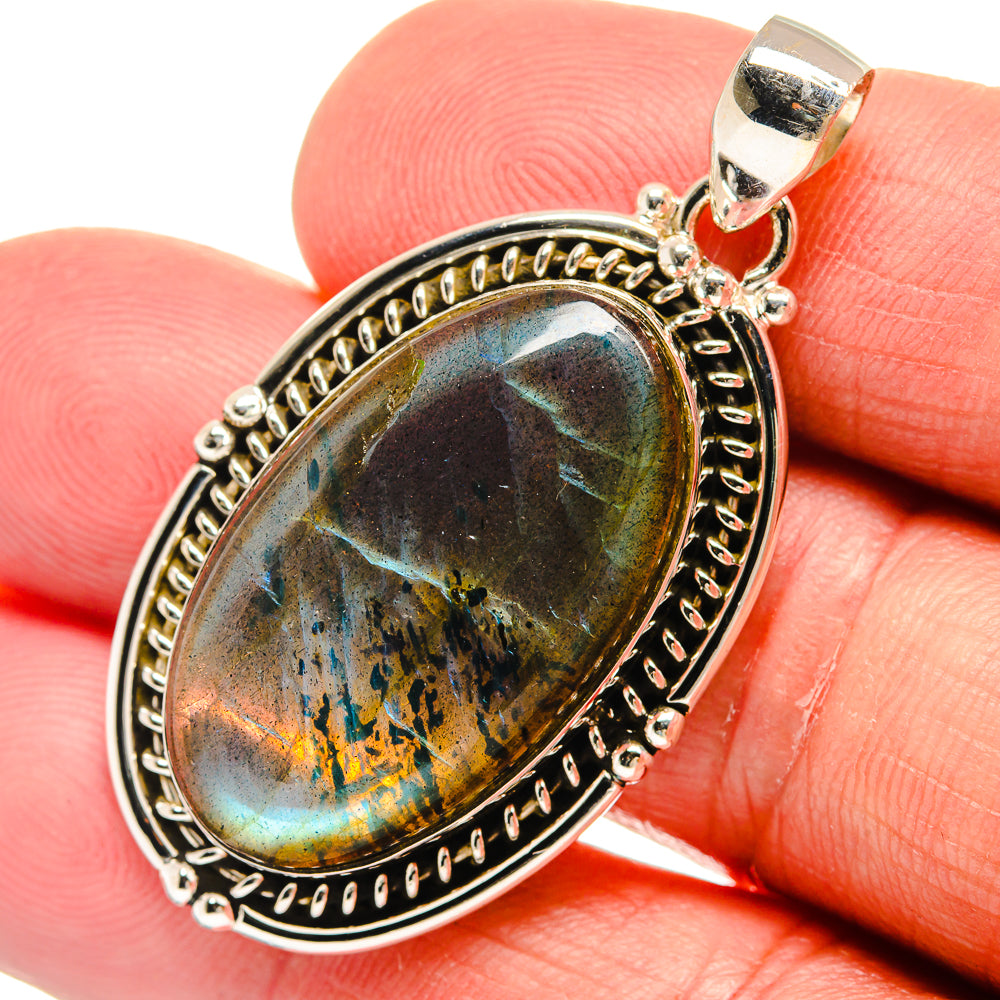 Labradorite Pendants handcrafted by Anasilvercos - PD23037