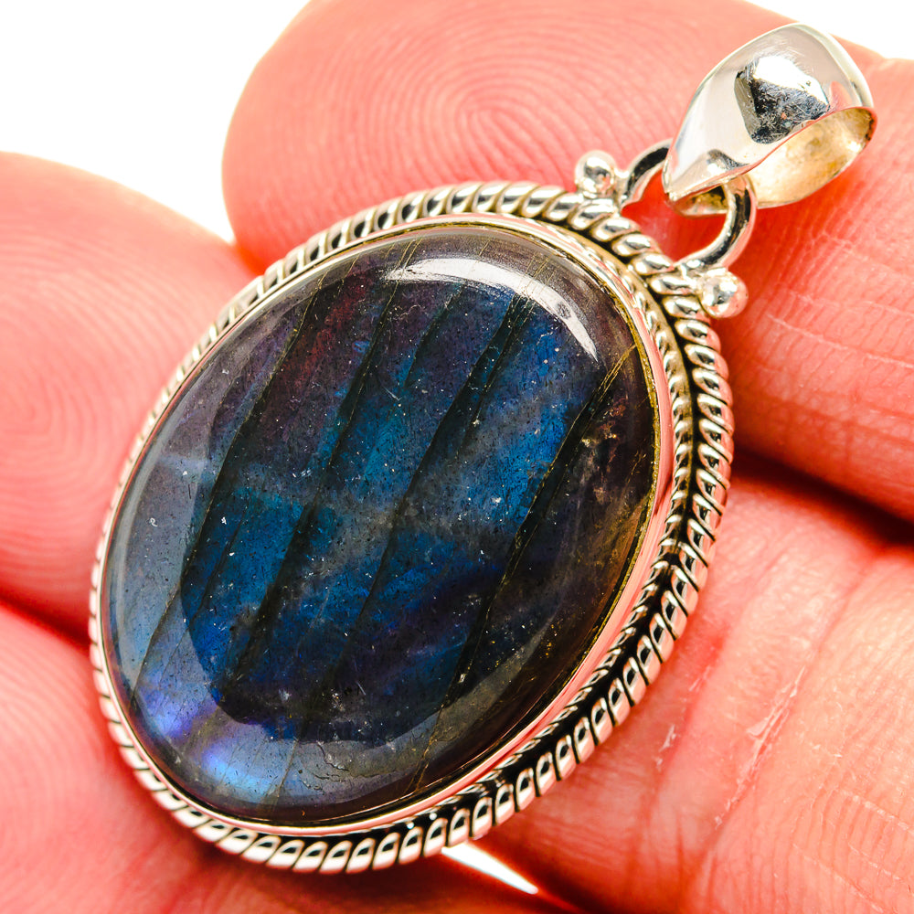 Labradorite Pendants handcrafted by Anasilvercos - PD23041