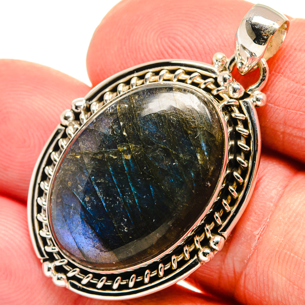 Labradorite Pendants handcrafted by Anasilvercos - PD23042