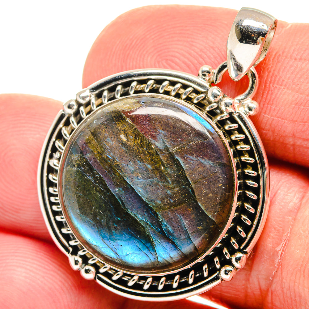Labradorite Pendants handcrafted by Anasilvercos - PD23043