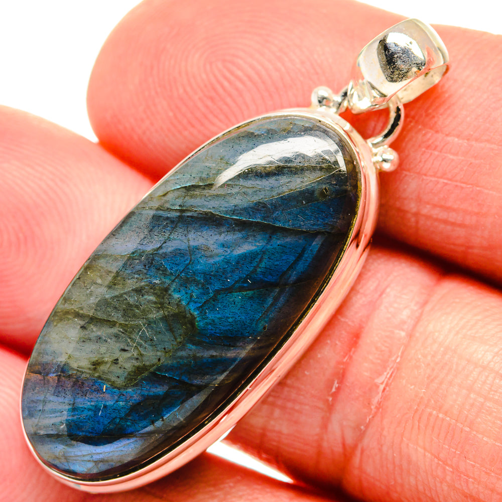 Labradorite Pendants handcrafted by Anasilvercos - PD23046