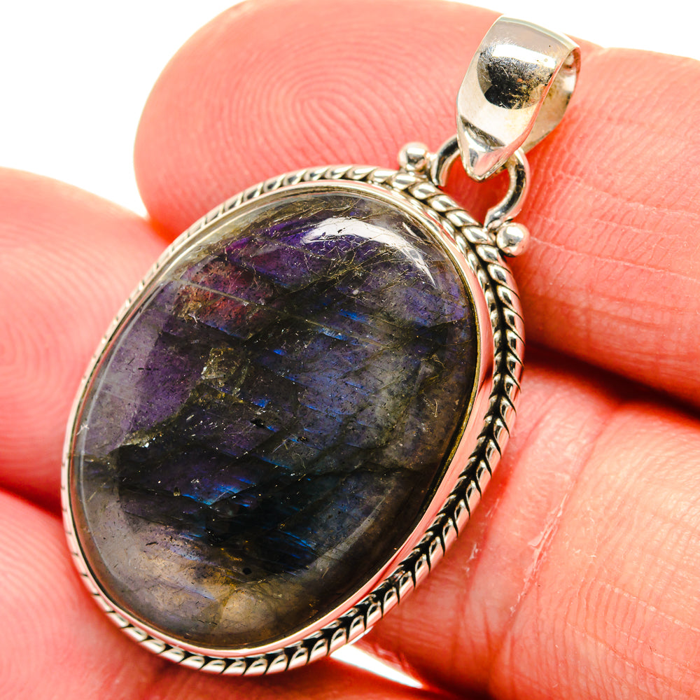 Labradorite Pendants handcrafted by Anasilvercos - PD23047